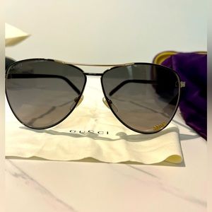 Gucci men sunglasses